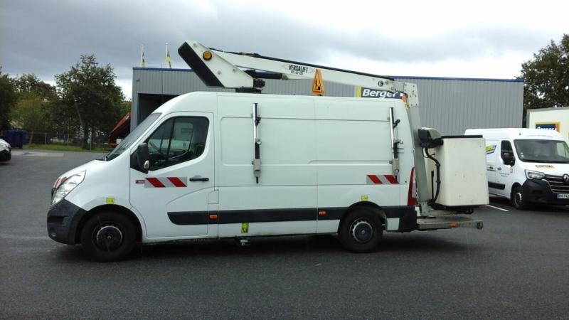 Occasion Renault Master 130.35 FG L2H2 Nacelle Panier 2 Pers BT200