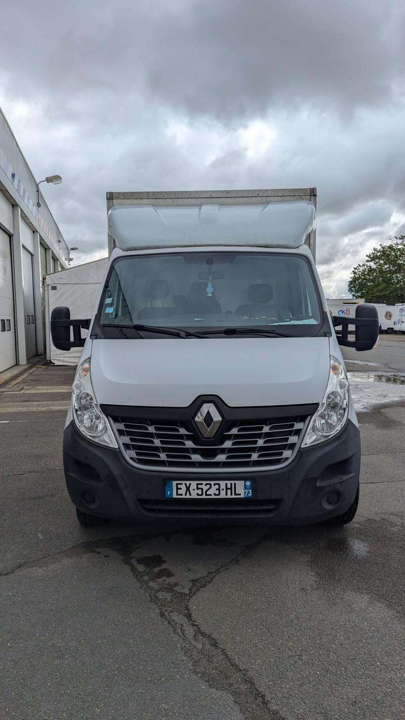 Occasion Renault Master PC Caisse Blanchisserie avec rampe