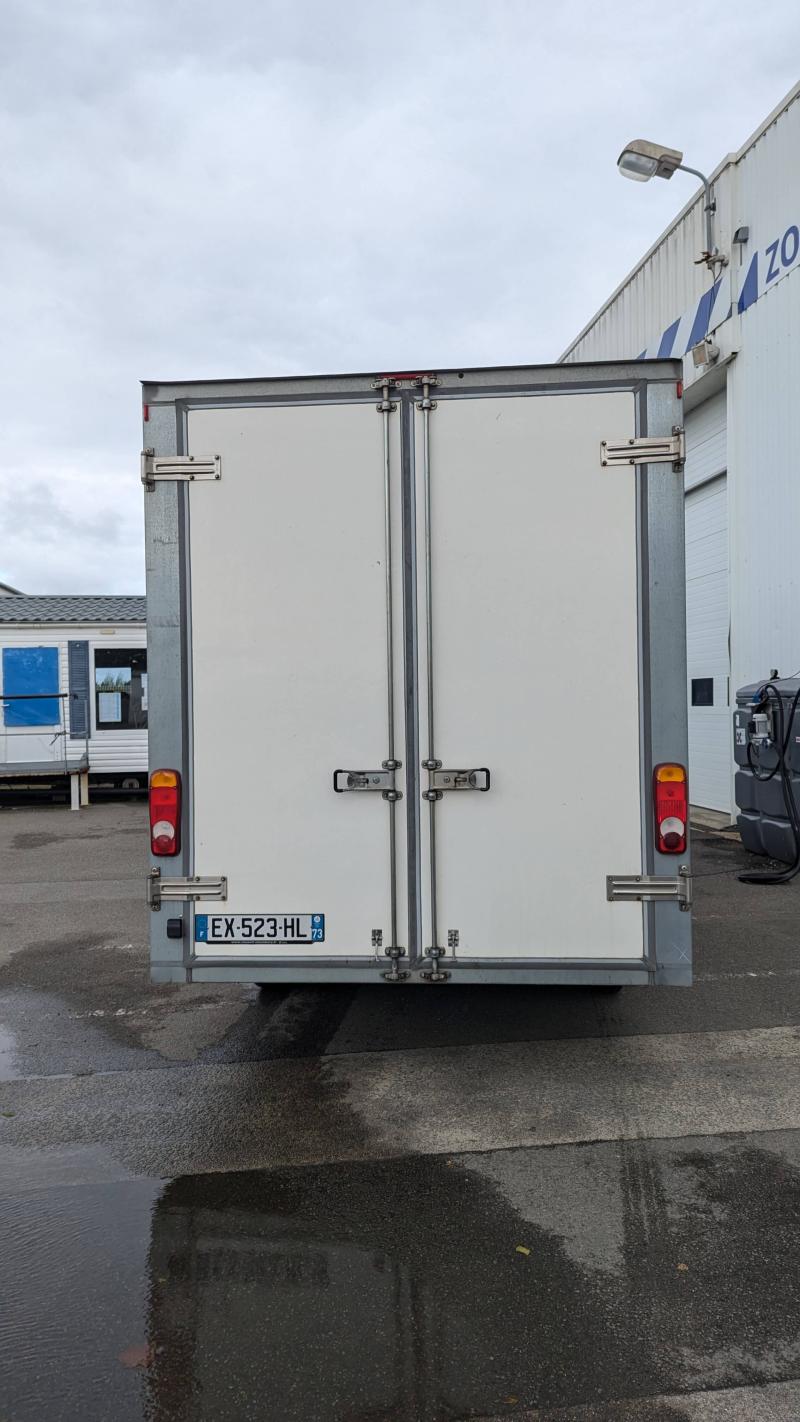 Occasion Renault Master PC Caisse Blanchisserie avec rampe