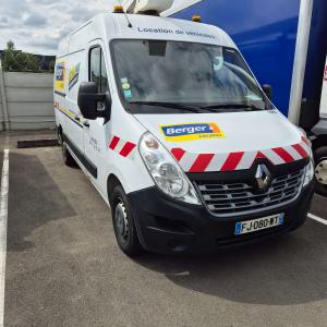 Image de Renault Master 130.35 Fourgon L2H2 Nacelle France Elévateur 121 FT 12m