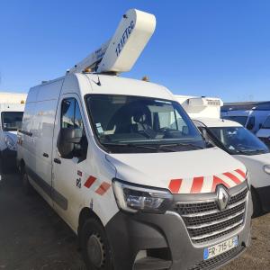 Image de Renault Master RED Fourgon L2H2 145 ch Nacelle France Elévateur 121 Ftcc